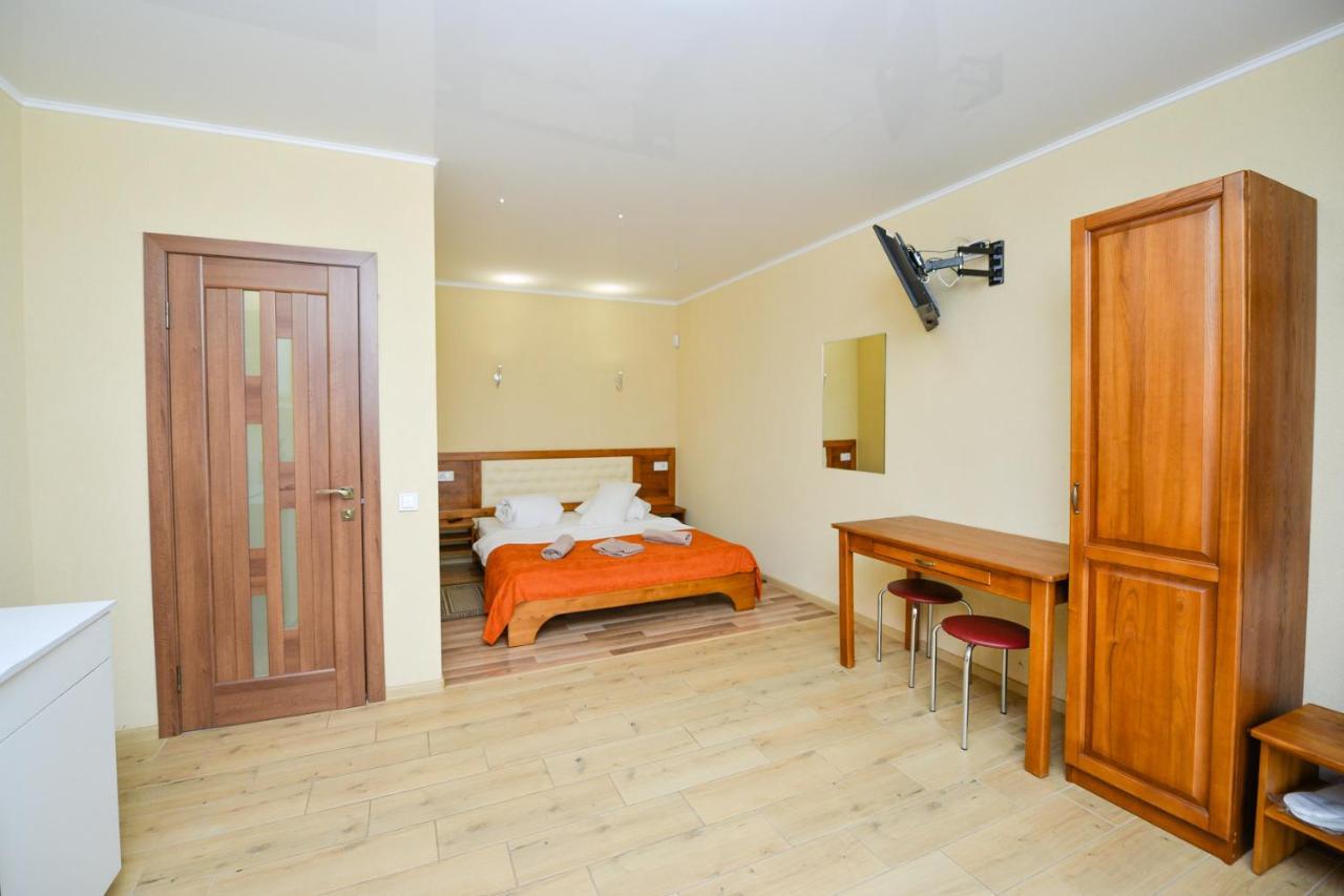 Forest Hotel Polis'ke Exterior photo